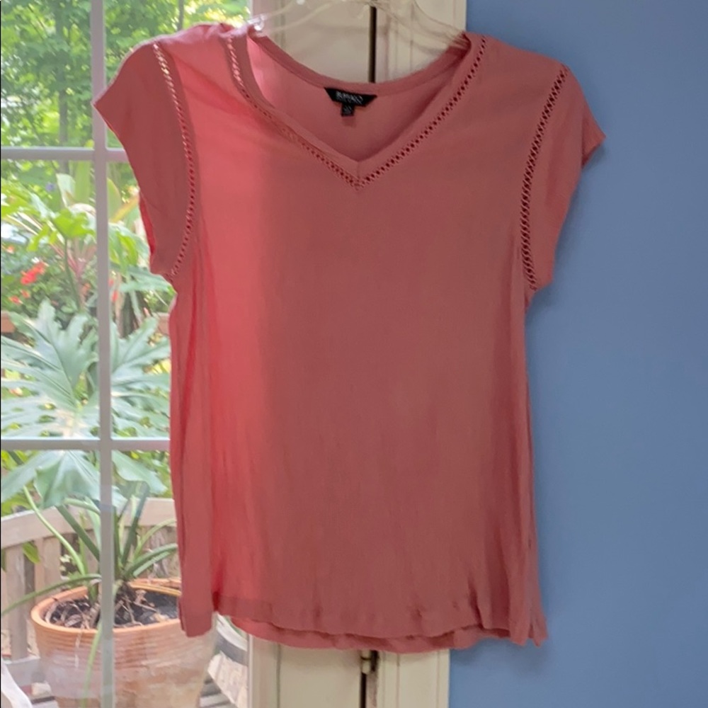 Buffalo rose colored top L light $11
